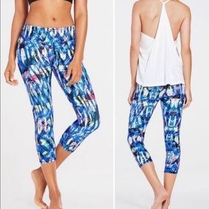 Fabletics Salar Reef Print Capri Leggings Size XS